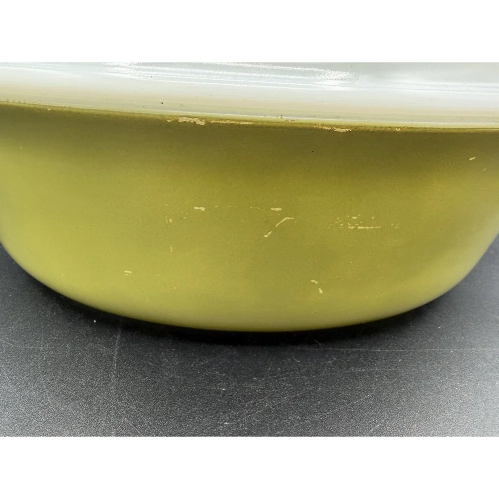 🌼✨ Vintage Pyrex 2.5Qt Casserole Dish – Spring Blossom Green – Light Wear ✨🌼